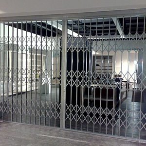 Folding-gate-or-scissor-gate-300x300-1.jpg